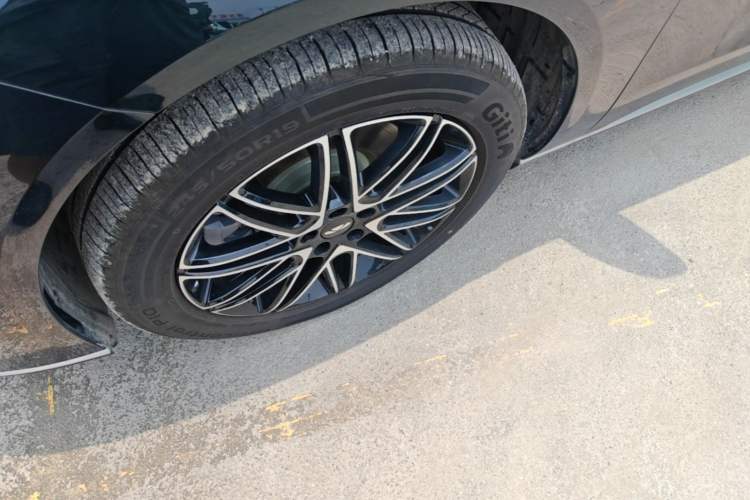Used Chery Fengyun Fulwin A9L 2025 Model, 260 Ultra-Long Range Luxury Edition Left Front Wheel Hub