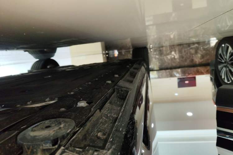 Used Chery Fengyun Fulwin A9L 2025 Model, 260 Ultra-Long Range Prestige Edition Right Side Sill