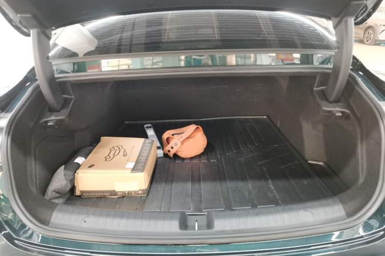 Used Chery Fengyun Fulwin A9L 2025 Model, 260 Ultra-Long Range Prestige Edition Trunk