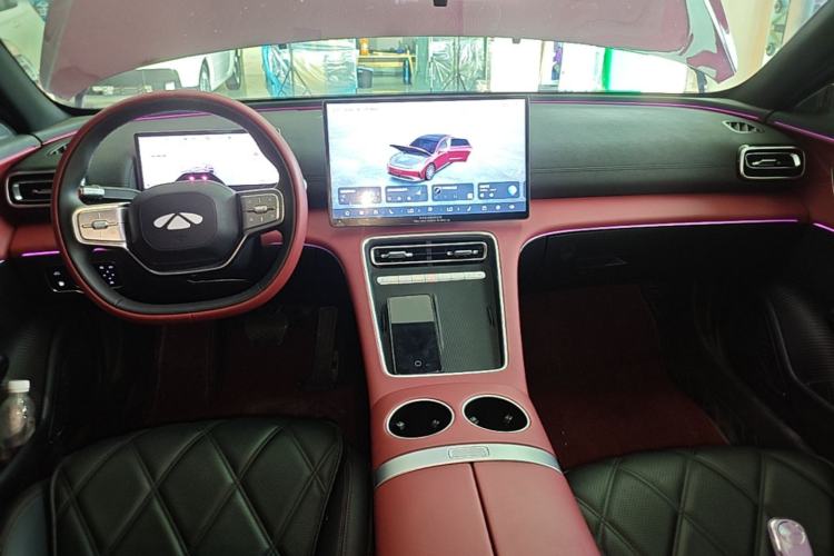 Used Chery Fengyun Fulwin A9L 2025 Model, Guanghui Four-Wheel Drive Peak Edition Center Console