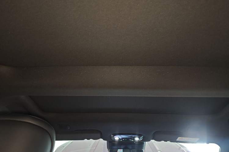 Used Chery Fengyun Fulwin A9L 2025 Model, Guanghui Four-Wheel Drive Peak Edition Headliner