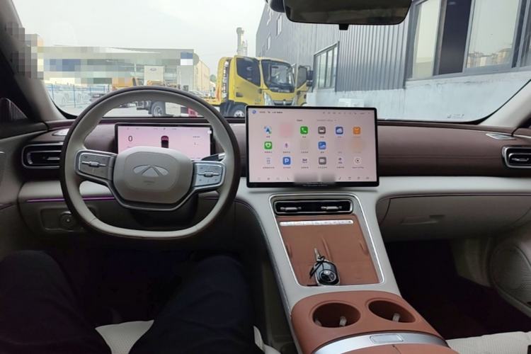 Used Chery Fengyun Fulwin A9L 2025 Model, 260 Boya Luxury Edition Center Console