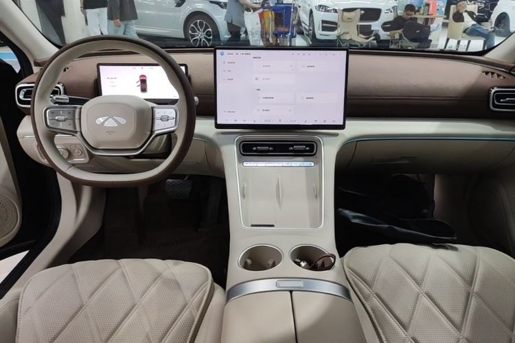Used Chery Fengyun Fulwin A9L 2025 Model, 260 Ultra-Long Range Prestige Edition Center Console