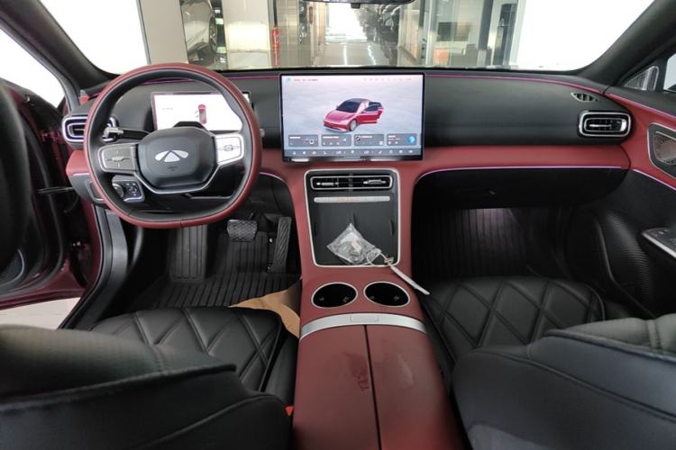 Used Chery Fengyun Fulwin A9L 2025 Model, Guanghui Four-Wheel Drive High-Energy Edition Center Console