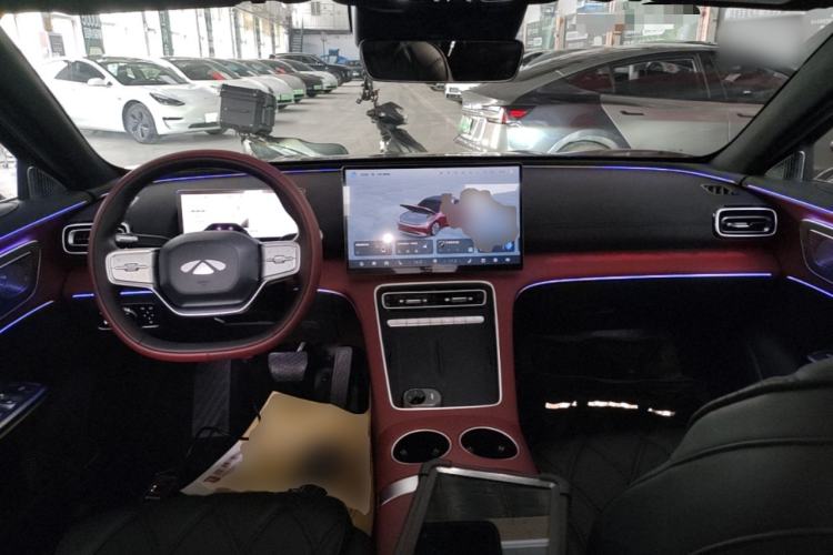 Used Chery Fengyun Fulwin A9L 2025 Model, Four-Wheel Drive High-Energy Peak Edition Center Console