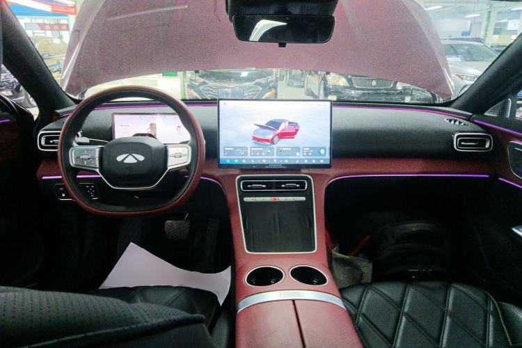 Used Chery Fengyun Fulwin A9L 2025 Model, Four-Wheel Drive High-Energy Peak Edition Center Console