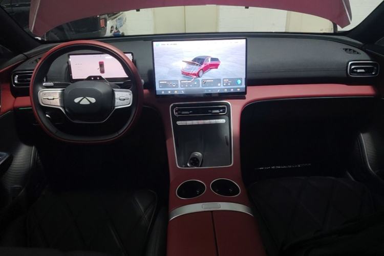 Used Chery Fengyun Fulwin A9L 2025 Model, Four-Wheel Drive High-Energy Peak Edition Center Console