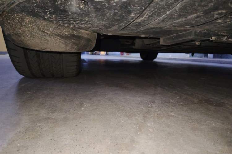 Used Chery Fengyun Fulwin A9L 2025 Model, Four-Wheel Drive High-Energy Peak Edition Chassis Front Right