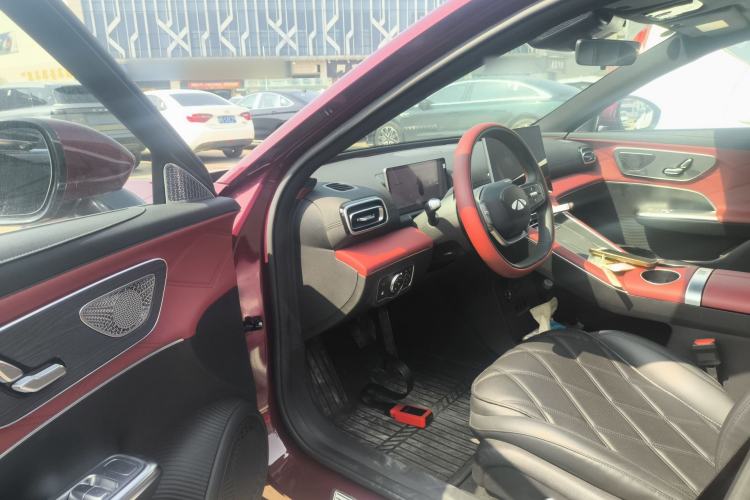 Used Chery Fengyun Fulwin A9L 2025 Model, Four-Wheel Drive High-Energy Peak Edition Driver Seat
