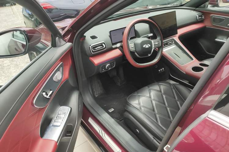 Used Chery Fengyun Fulwin A9L 2025 Model, Four-Wheel Drive High-Energy Peak Edition Driver Seat