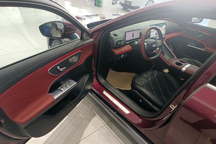 Used Chery Fengyun Fulwin A9L 2025 Model, Four-Wheel Drive High-Energy Peak Edition Driver Seat