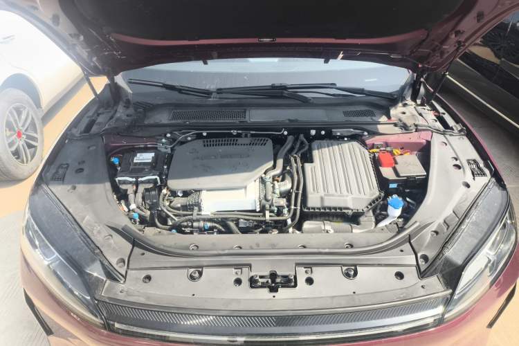 Used Chery Fengyun Fulwin A9L 2025 Model, Four-Wheel Drive High-Energy Peak Edition Engine Bay