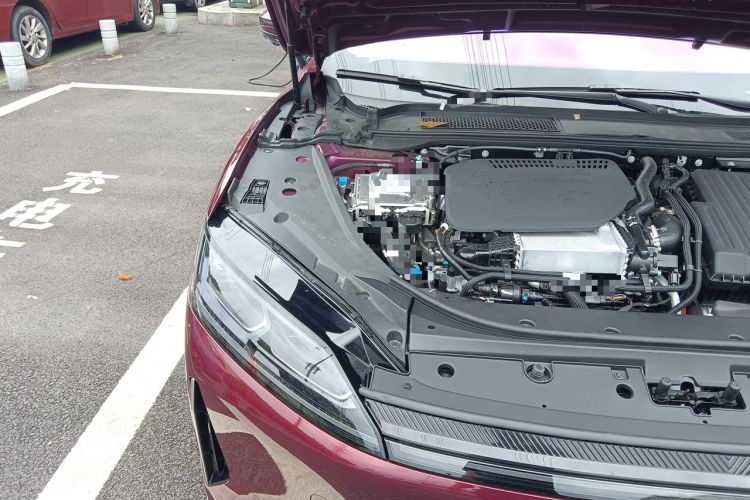 Used Chery Fengyun Fulwin A9L 2025 Model, 260 Boya Smart Leading Edition Engine Bay Right