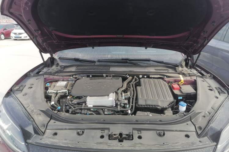 Used Chery Fengyun Fulwin A9L 2025 Model, Four-Wheel Drive High-Energy Peak Edition Engine Bay