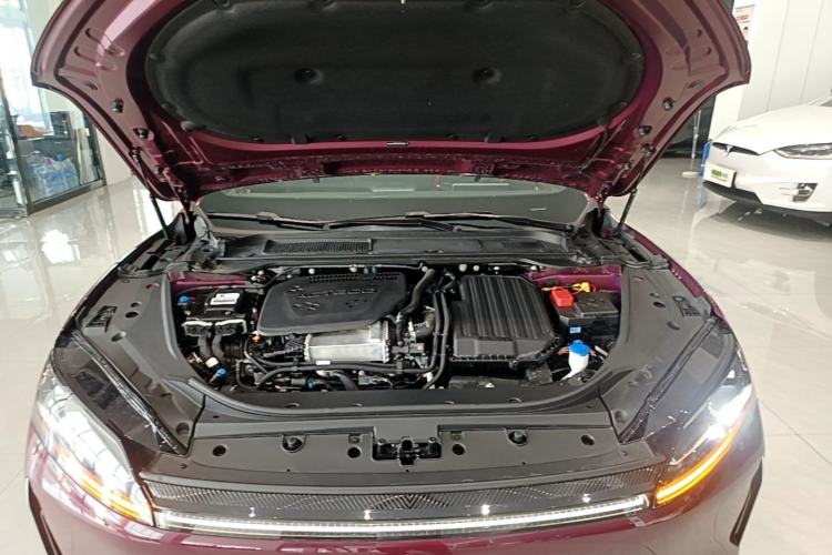 Used Chery Fengyun Fulwin A9L 2025 Model, Four-Wheel Drive High-Energy Peak Edition Engine Bay