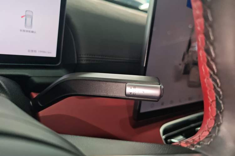 Used Chery Fengyun Fulwin A9L 2025 Model, Four-Wheel Drive High-Energy Peak Edition Gear Lever