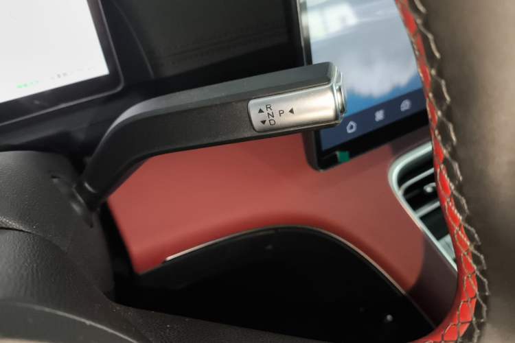 Used Chery Fengyun Fulwin A9L 2025 Model, Four-Wheel Drive High-Energy Peak Edition Gear Lever