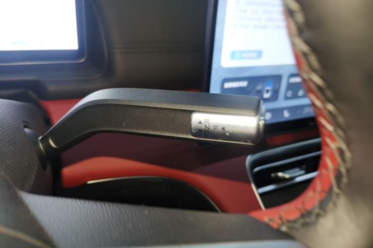 Used Chery Fengyun Fulwin A9L 2025 Model, Four-Wheel Drive High-Energy Peak Edition Gear Lever