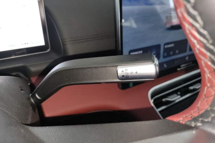 Used Chery Fengyun Fulwin A9L 2025 Model, Four-Wheel Drive High-Energy Peak Edition Gear Lever