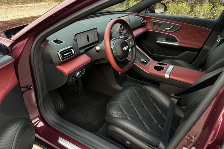 Used Chery Fengyun Fulwin A9L 2025 Model, Four-Wheel Drive High-Energy Peak Edition Interior 2