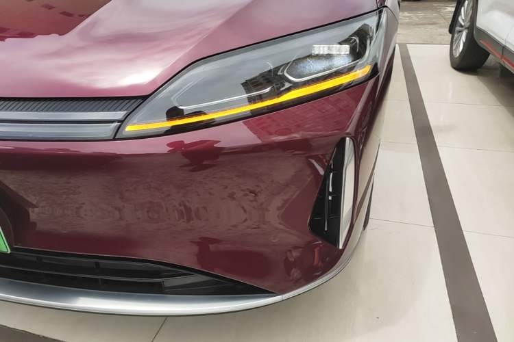 Used Chery Fengyun Fulwin A9L 2025 Model, Four-Wheel Drive High-Energy Peak Edition Left Front Headlight