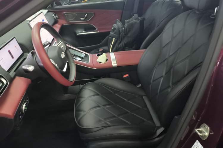 Used Chery Fengyun Fulwin A9L 2025 Model, Four-Wheel Drive High-Energy Peak Edition Left Front Seat