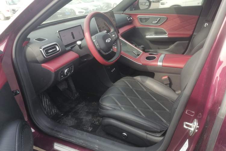 Used Chery Fengyun Fulwin A9L 2025 Model, Four-Wheel Drive High-Energy Peak Edition Left Front Seat