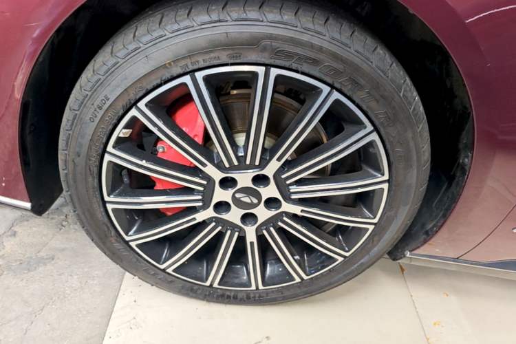 Used Chery Fengyun Fulwin A9L 2025 Model, Four-Wheel Drive High-Energy Peak Edition Left Front Wheel Hub