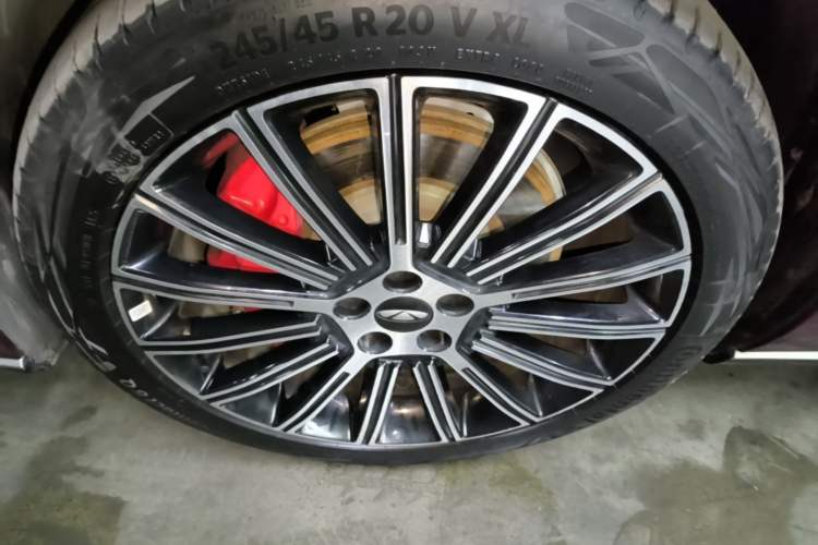 Used Chery Fengyun Fulwin A9L 2025 Model, Four-Wheel Drive High-Energy Peak Edition Left Front Wheel Hub