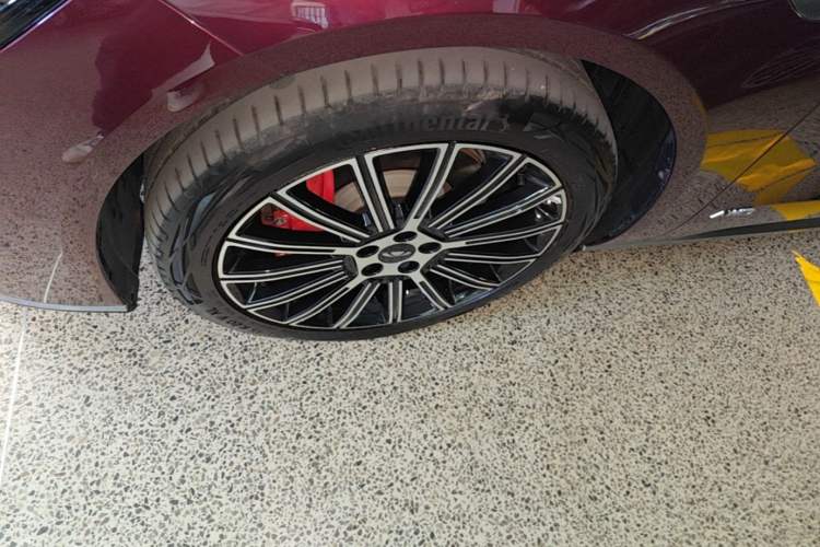 Used Chery Fengyun Fulwin A9L 2025 Model, Four-Wheel Drive High-Energy Peak Edition Left Front Wheel Hub