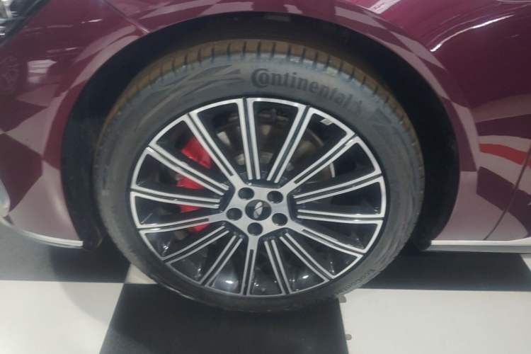 Used Chery Fengyun Fulwin A9L 2025 Model, Four-Wheel Drive High-Energy Peak Edition Left Front Wheel Hub