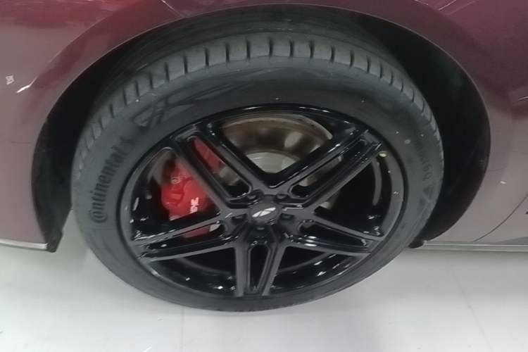 Used Chery Fengyun Fulwin A9L 2025 Model, Four-Wheel Drive High-Energy Peak Edition Left Front Wheel Hub