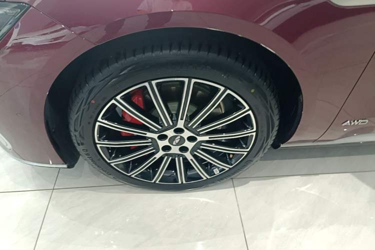 Used Chery Fengyun Fulwin A9L 2025 Model, Four-Wheel Drive High-Energy Peak Edition Left Front Wheel Hub