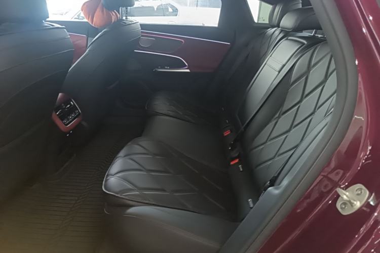 Used Chery Fengyun Fulwin A9L 2025 Model, Four-Wheel Drive High-Energy Peak Edition Left Rear Seat