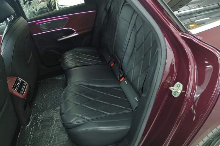 Used Chery Fengyun Fulwin A9L 2025 Model, Four-Wheel Drive High-Energy Peak Edition Left Rear Seat