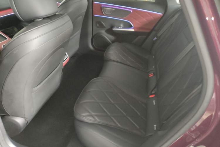 Used Chery Fengyun Fulwin A9L 2025 Model, Four-Wheel Drive High-Energy Peak Edition Left Rear Seat