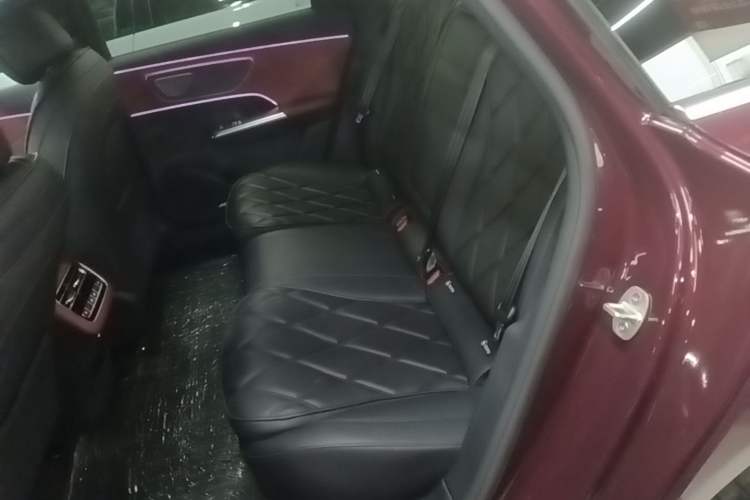 Used Chery Fengyun Fulwin A9L 2025 Model, Four-Wheel Drive High-Energy Peak Edition Left Rear Seat