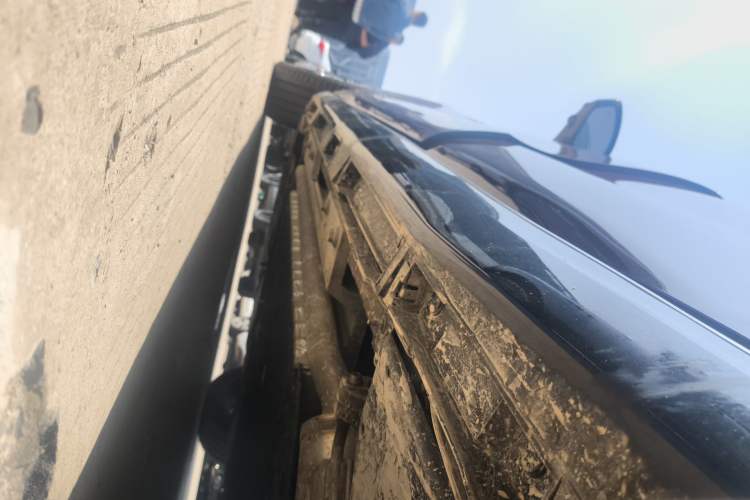 Used Chery Fengyun Fulwin A9L 2025 Model, Four-Wheel Drive High-Energy Peak Edition Left Side Sill