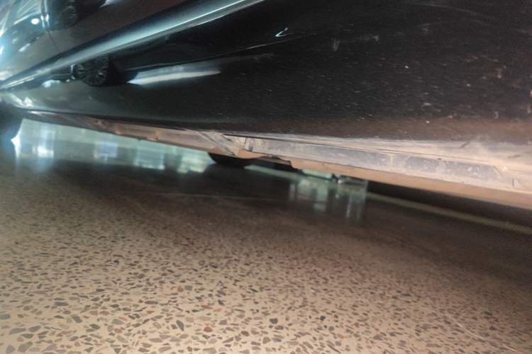 Used Chery Fengyun Fulwin A9L 2025 Model, Four-Wheel Drive High-Energy Peak Edition Left Side Sill