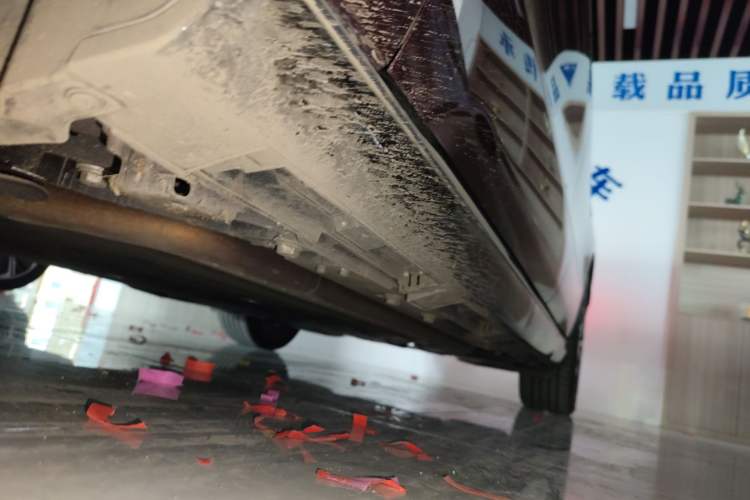 Used Chery Fengyun Fulwin A9L 2025 Model, Four-Wheel Drive High-Energy Peak Edition Left Side Sill