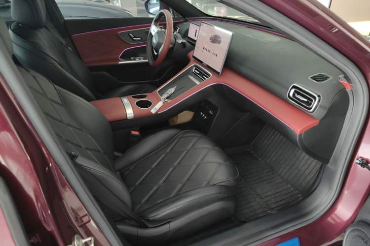 Used Chery Fengyun Fulwin A9L 2025 Model, Guanghui Four-Wheel Drive High-Energy Edition Right Front Seat