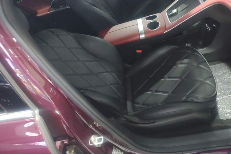Used Chery Fengyun Fulwin A9L 2025 Model, Four-Wheel Drive High-Energy Peak Edition Right Front Seat