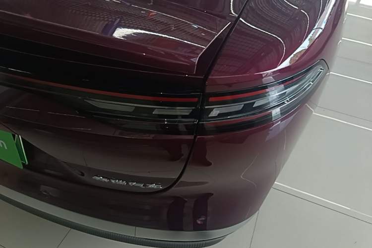 Used Chery Fengyun Fulwin A9L 2025 Model, Four-Wheel Drive High-Energy Peak Edition Right Rear Taillight