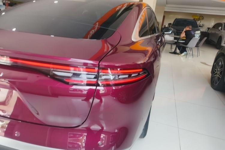 Used Chery Fengyun Fulwin A9L 2025 Model, 260 Ultra-Long Range Prestige Edition Right Rear Taillight