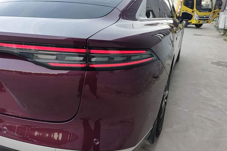 Used Chery Fengyun Fulwin A9L 2025 Model, 260 Boya Luxury Edition Right Rear Taillight