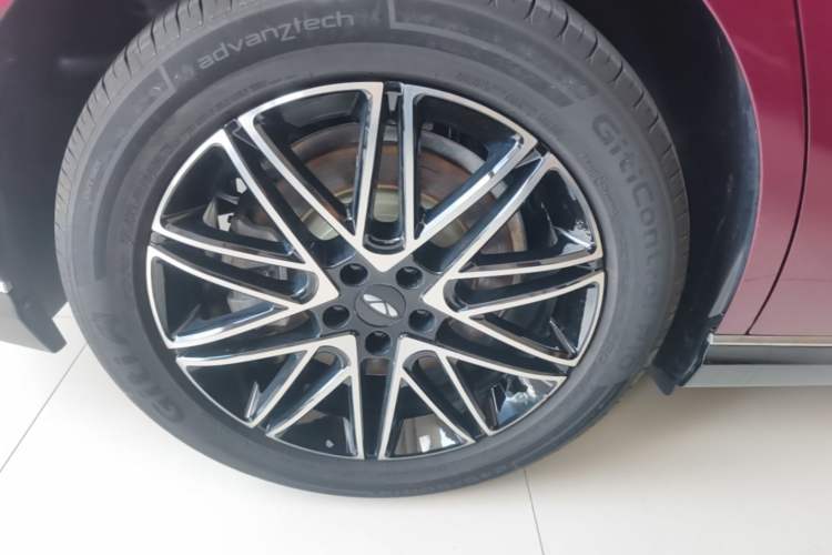 Used Chery Fengyun Fulwin A9L 2025 Model, 260 Ultra-Long Range Prestige Edition Right Rear Wheel Hub