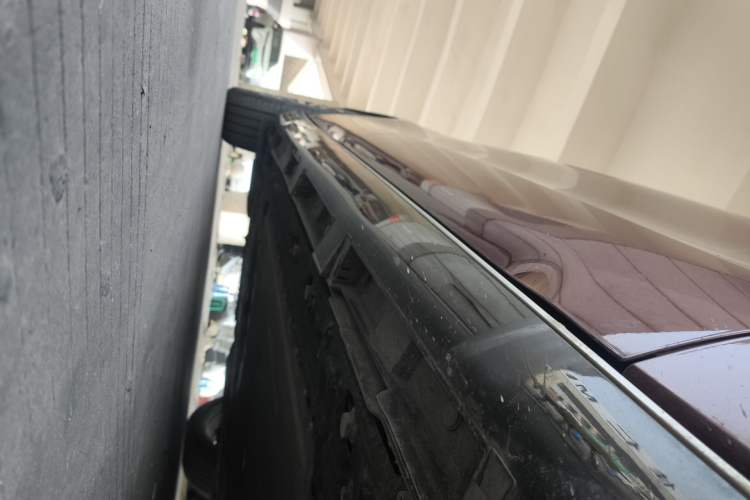 Used Chery Fengyun Fulwin A9L 2025 Model, Four-Wheel Drive High-Energy Peak Edition Right Side Sill
