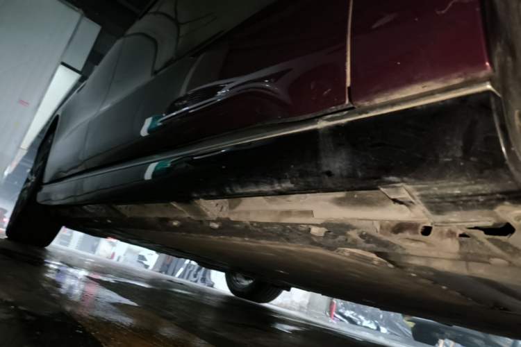 Used Chery Fengyun Fulwin A9L 2025 Model, Four-Wheel Drive High-Energy Peak Edition Right Side Sill
