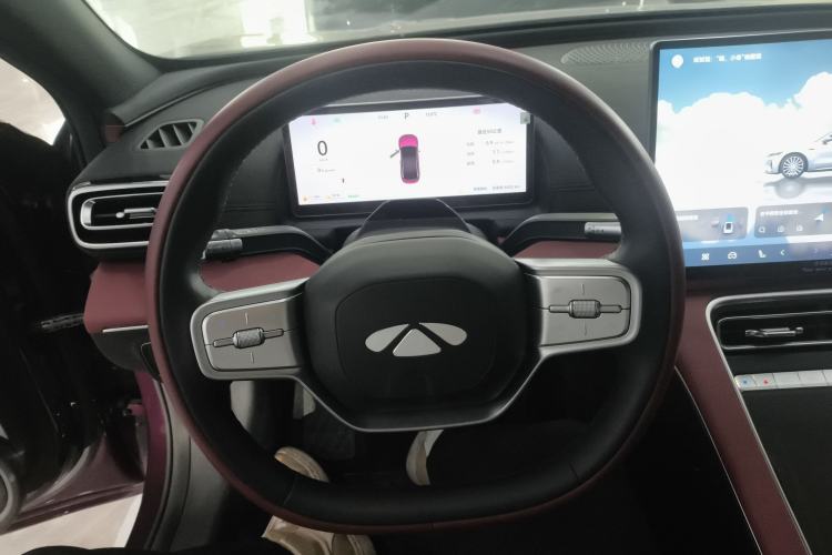 Used Chery Fengyun Fulwin A9L 2025 Model, Four-Wheel Drive High-Energy Peak Edition Steering Wheel