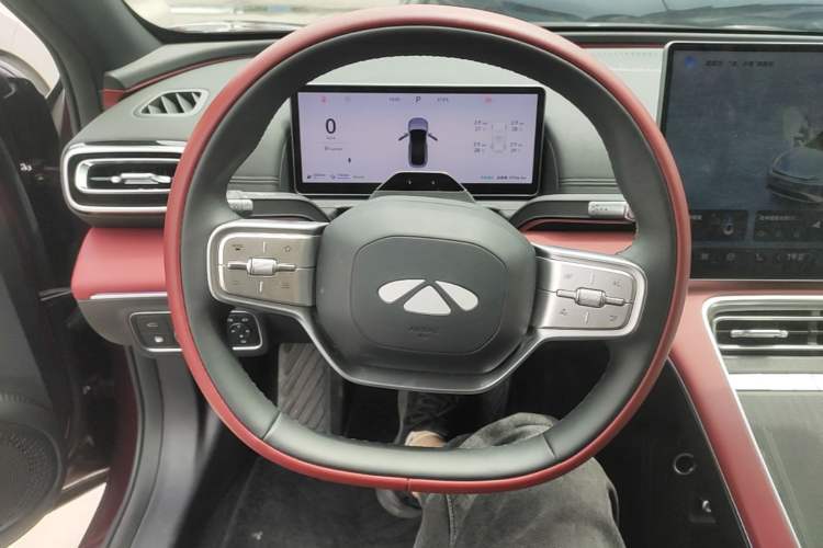 Used Chery Fengyun Fulwin A9L 2025 Model, Four-Wheel Drive High-Energy Peak Edition Steering Wheel